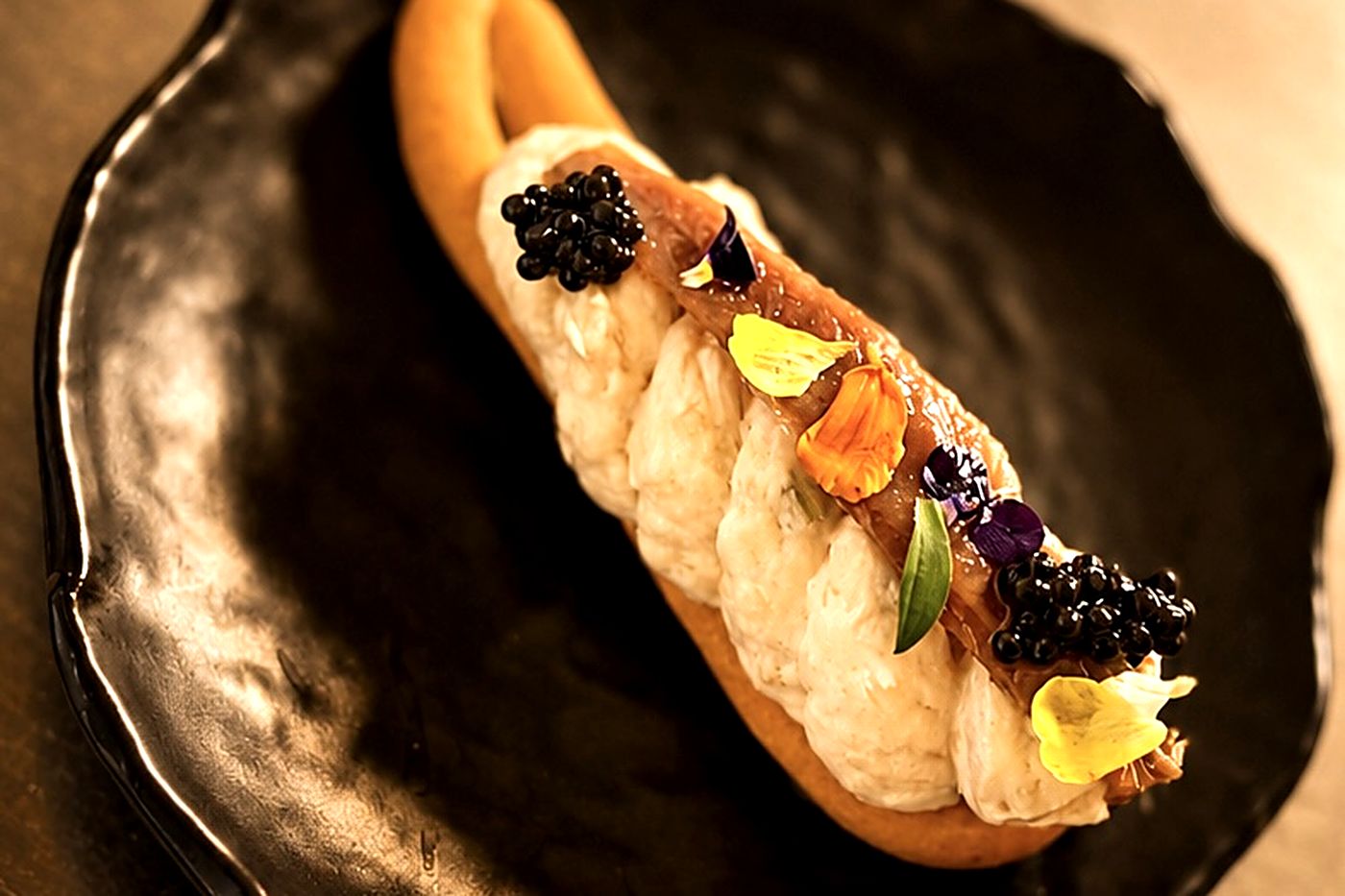 Tartar con huevas de esturión