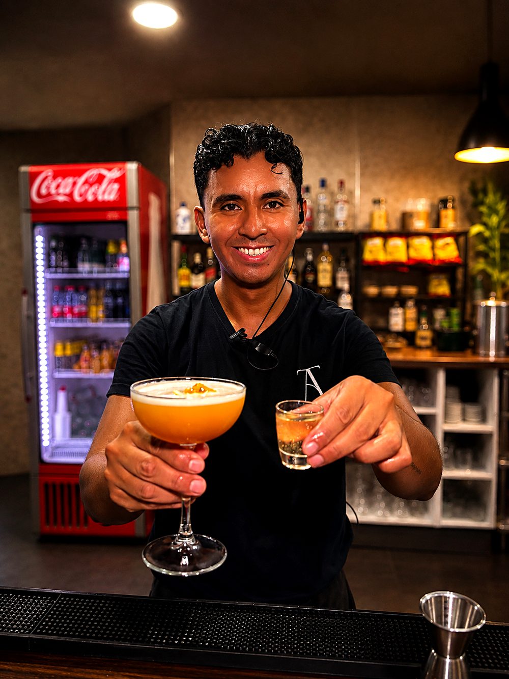 Marco, responsable de barra y coctelería de Atemporal